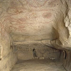Malta, Paola, Hypogeum of Hal-Saflieni, Oracle Room, painted ceiling, with spirals in red ochre