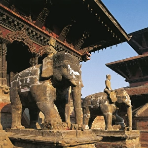 Nepal, Kathmandu Valley, Lalitpur, Patan, Elephant statues opposite Temples of Vishnata and Bishmen Mandir