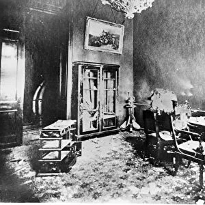 One of the rooms of the winter palace in petersburg, the wall of which was pierced by a shot from the revolutionary cruiser aurora, october 1917, during the great october revolution