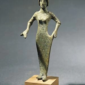 Young woman, bronze