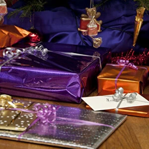 Christmas packages, Christmas gifts, Christmas envelopes