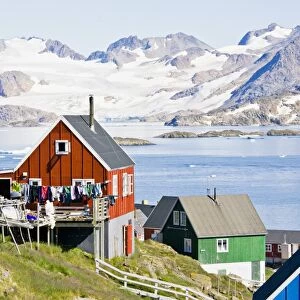 Greenland, Kulusuk, houses with laundry lines