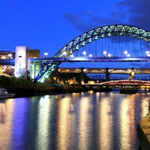 Late evening at the bridges over the River Tyne, Newcastle upon Tyne, England