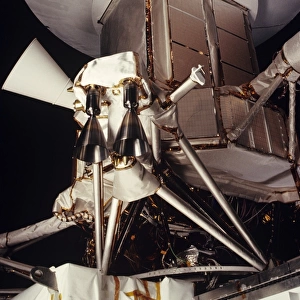 Magellan spacecraft, Martin Marietta Astro, low angle view
