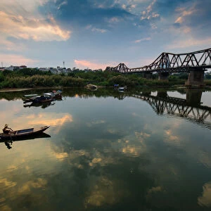 Vietnam - Fisherman in Long Bien bridge on Song Hong river, Hanoi