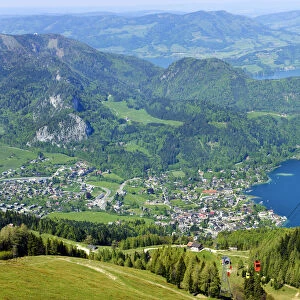View from Zwoelferhorn Mountain over St. Gilgen, Lake Wolfgang and Lake Mond, Salzkammergut, Salzburg, Austria, Europe, PublicGround