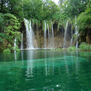 Waterfalls, Plitvice Lakes, Croacia