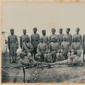 28th Bombay Native Infantry Sepoys, 1885 circa (b / w photo)