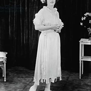 Actress Marion Davies, Fashion Portrait, Bain News Service, 1922 (b/w photo)
