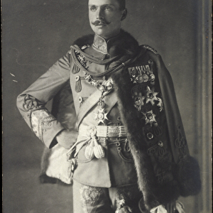 Ak Duke Carl Eduard of Saxony Coburg Gotha, Uniform (b / w photo)