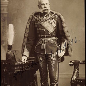 Ak Portrait of Emperor Franz Joseph, Hungarian Hussars Uniform, later years (b / w photo)