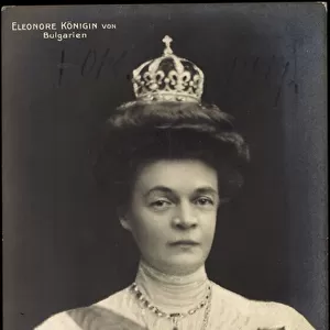 Ak Queen Eleonore of Bulgaria with crown, portrait, RPH 5957 (b / w photo)