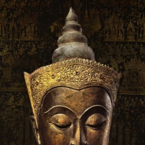 Ayutthaya style head of a crowned Buddha image (bronze)