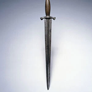 Dagger, mid-1500s (steel with elk horn grip)