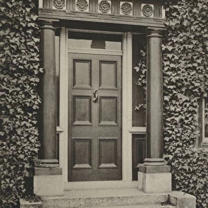 Doorway, Tenterden, Kent (b / w photo)