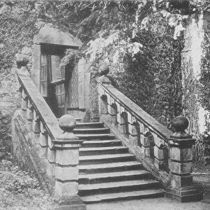 Dorothy Vernons Steps, Haddon Hall (b / w photo)