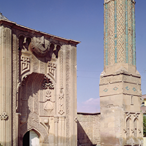 Entrance portal and minaret, built c. 1260-65 (photo)