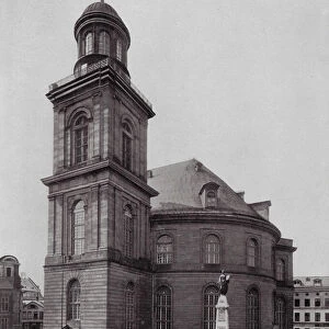 Frankfurt am Main: Paulskirche mit Einheitsdenkmal (b / w photo)