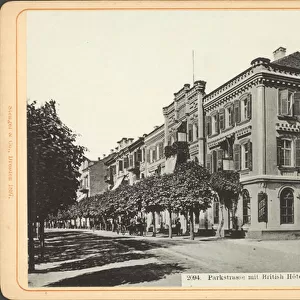 Franzensbad (Collection Stengel, c 1900). Franti┼íkovy Lazn─ø: Parkstrasse mit British Hotel (b / w photo)