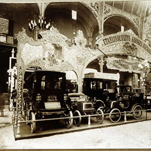 The Georges Richard stand at the Motor Show, 1901