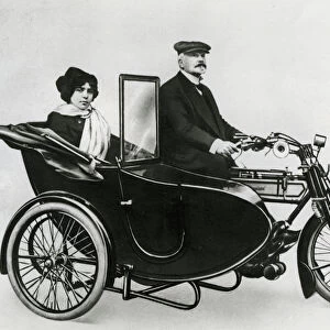 Jouve & Co. side car, 1914 (b / w photo)