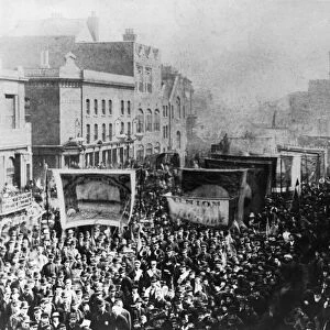 London Dock Strike, 1889 (b / w photo)