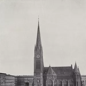Luther-Kirche, Im Hintergrund links das durchbrochene Haus mit der Hochbahn (b / w photo)