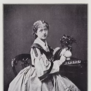 Miss Ellen Terry, 1865 (b / w photo)
