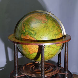 Molyneux Globe (wood)