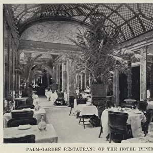 Palm-Garden Restaurant of the Hotel Imperial (b / w photo)