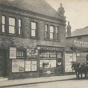 Pickfords, removals and warehousing, Penge (b / w photo)