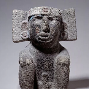 Pre-Columbian civilization: Aztec statue of the god Xiuhtecuhtli made of volcanic stone. Dim. 33 cm. Museum of the Valley, Barcelonnette (Alpes de Haute Provence)
