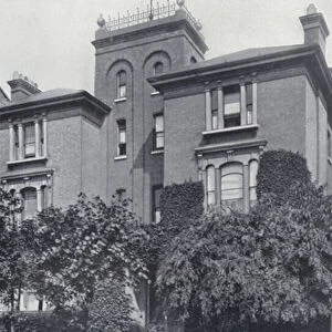 The Residence of Theodore Watts-Dunton and Algernon C Swinburne, The Pines, Putney (b / w photo)