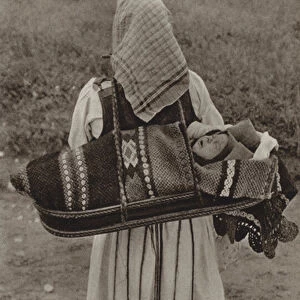 Romania: Cornea, Peasant woman (b / w photo)