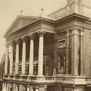 Royal Opera House, Covent Garden (b / w photo)