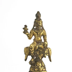 Seated Bodhisattva Guanyin (Sanskrit Avalokitesvara) 700-750 (gilt bronze)
