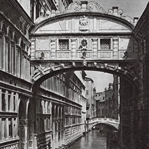 Venezia, Ponte dei Sospiri; Venice, The Bridge of Sighs (b / w photo)