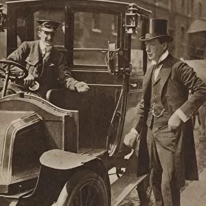 Winston Churchill paying a motor taxi fare, c. 1908 (b / w photo)
