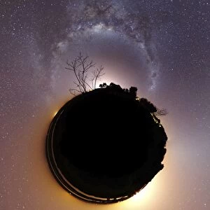 The Milky Way and zodiacal light presented as a mini planet