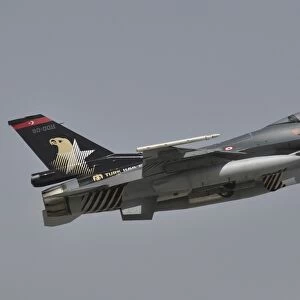 A Turkish Air Force F-16C taking off