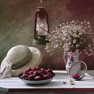 Still life with Hat and Strawberry
