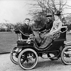 1901 De Dion Bouton voiturette vis a vis. Creator: Unknown