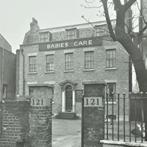 Babies Care building, Kennington Road, Lambeth, London, 1950