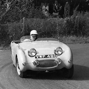 C Wells driving an Austin Healey Frogeye Sprite at the Wiscombe Park Hill, Climb, Devon