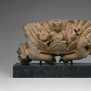 Corinthian Capital with Sun God Surya Riding a Chariot (Quadriga), 2nd century