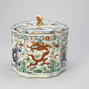 Covered Hexagonal Lobed Jar with Dragons Chasing a... Ming dynasty, Wanli reign