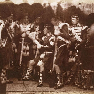 [Officer of the 92nd Gordon Highlanders Reading to the Troops, Edinburgh Castle], April 9