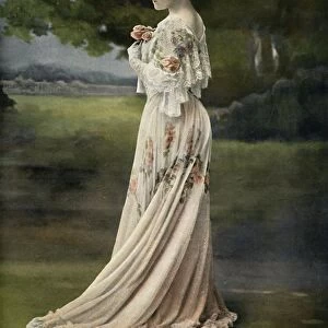 Theatre Du Vaudeville. - L Esboufe - Suzanne Despres, role de Mme Richter-Mme Belgrand, 1904