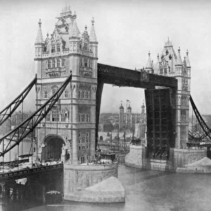 Tower Bridge, London, 1911-1912. Artist: Reinhold Thiele