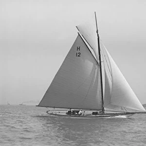The Truant sailing close-hauled, July 1912. Creator: Kirk & Sons of Cowes